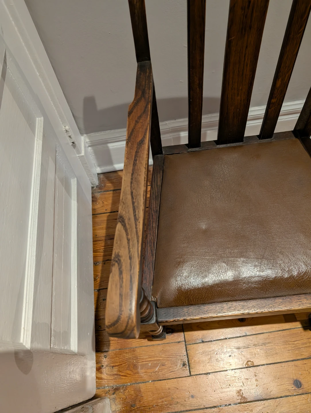 Antique Arts and Crafts Wooden Armchair with Brown Seat - photo 4