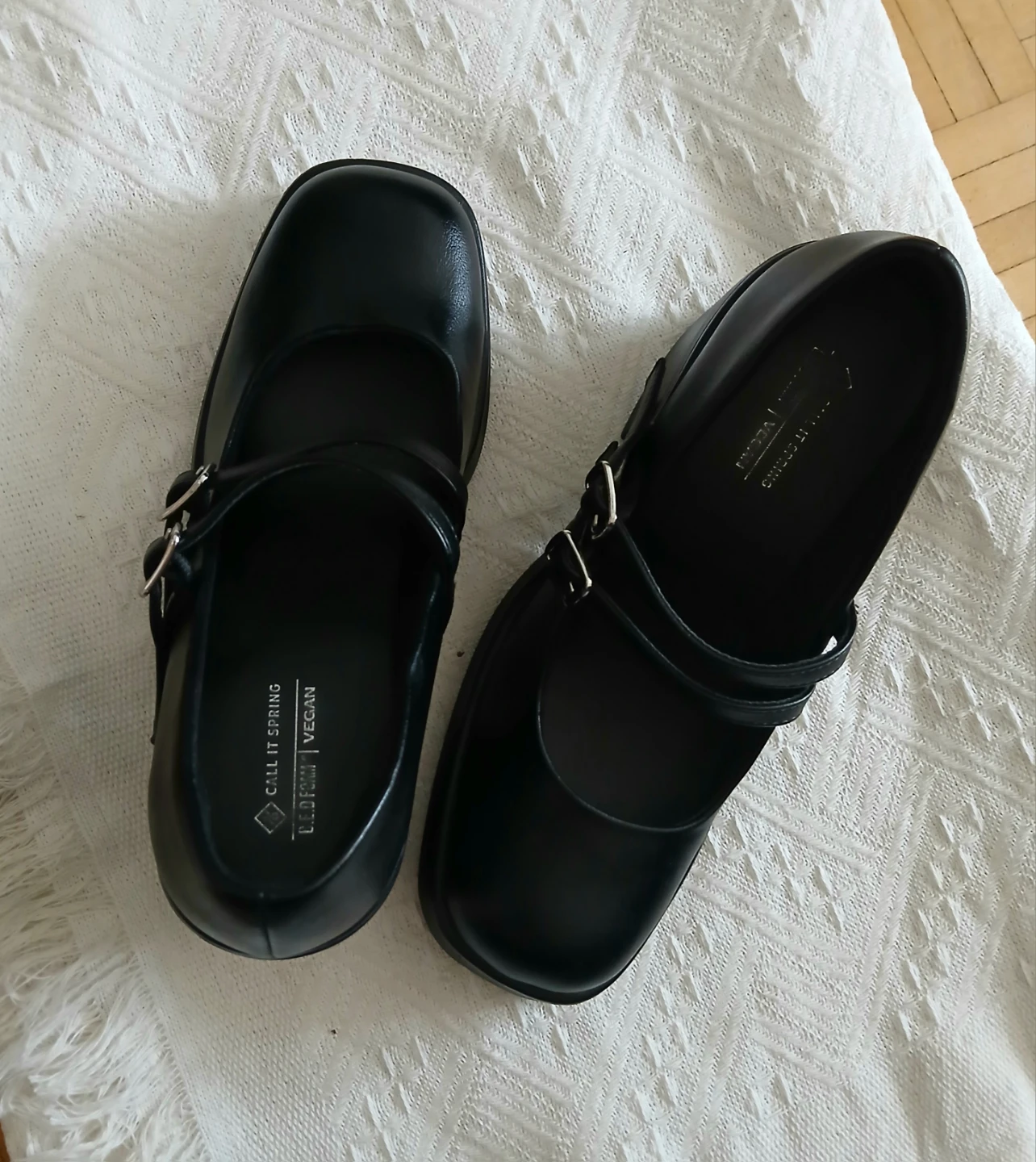 Cute black heel (call it spring) - photo 3
