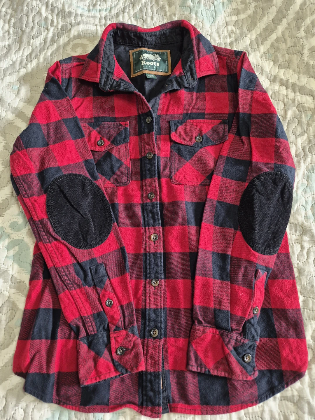 Ladies Size Small Roots Red Black Plad Button Up Shirt