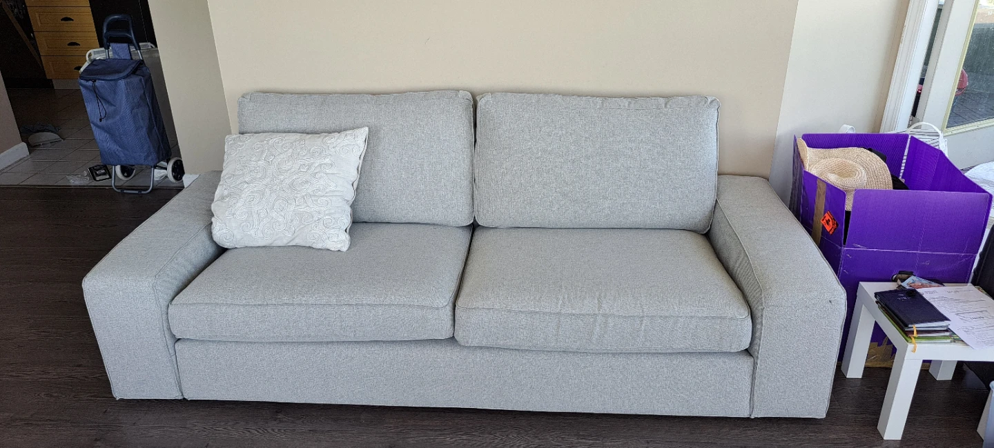 Beautiful IKEA KIVIK sofa in great condition.