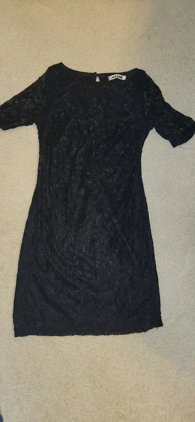 Mystic Black Lace Dress - photo 2