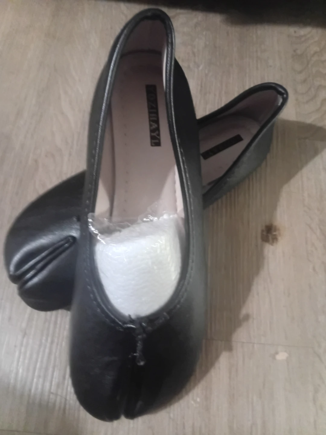 Black Split Toe Ballet Flats