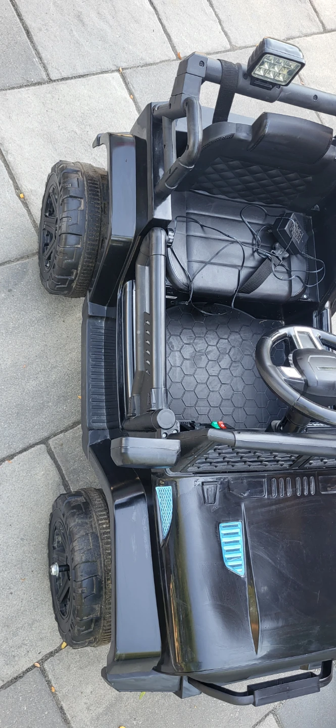 Black Ride-On Toy Jeep with Remote - photo 3