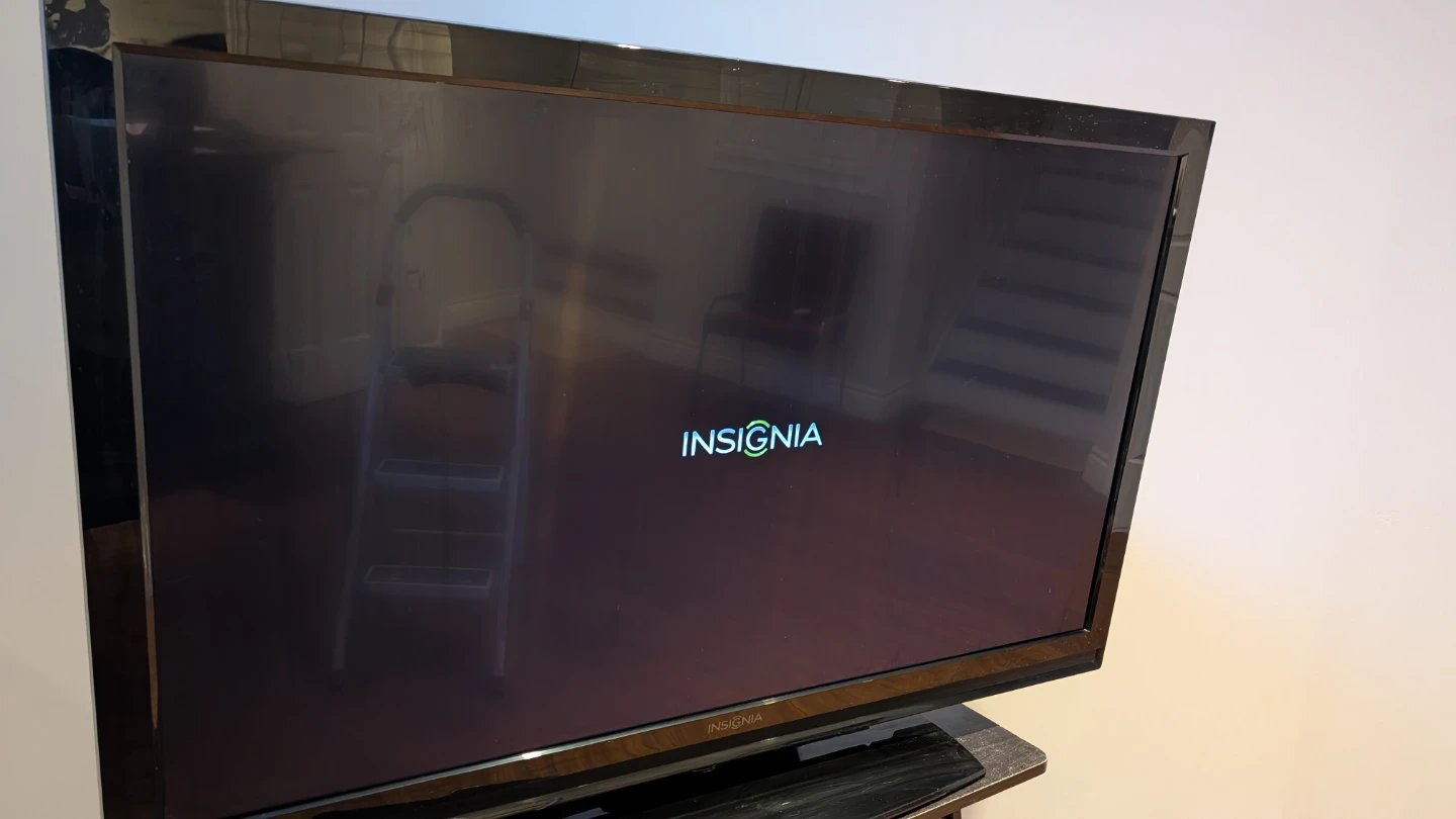 46" Insignia 1080p Flat Screen TV - photo 2