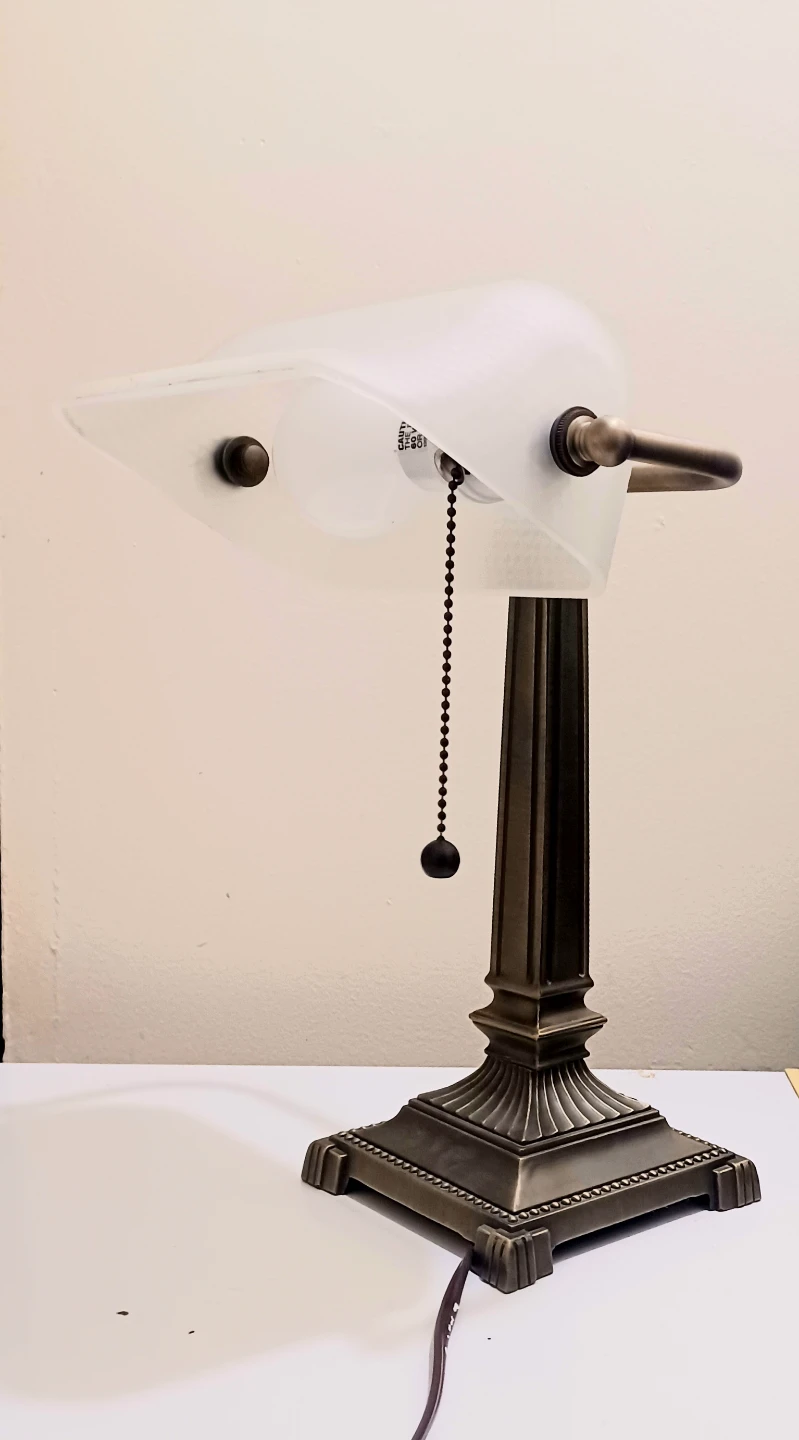 Vtg Bronze Cheyenne Banker's Lamp - photo 2