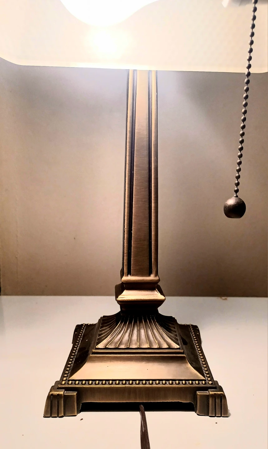 Vtg Bronze Cheyenne Banker's Lamp - photo 4