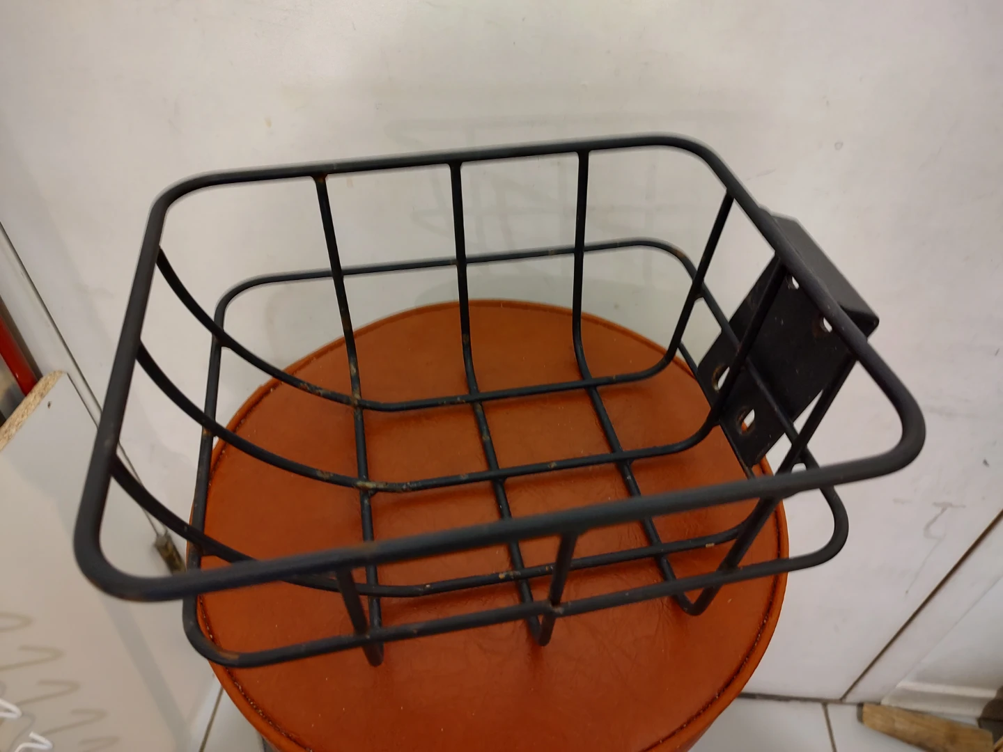 Solid and good quality front basket for a bike - photo 2