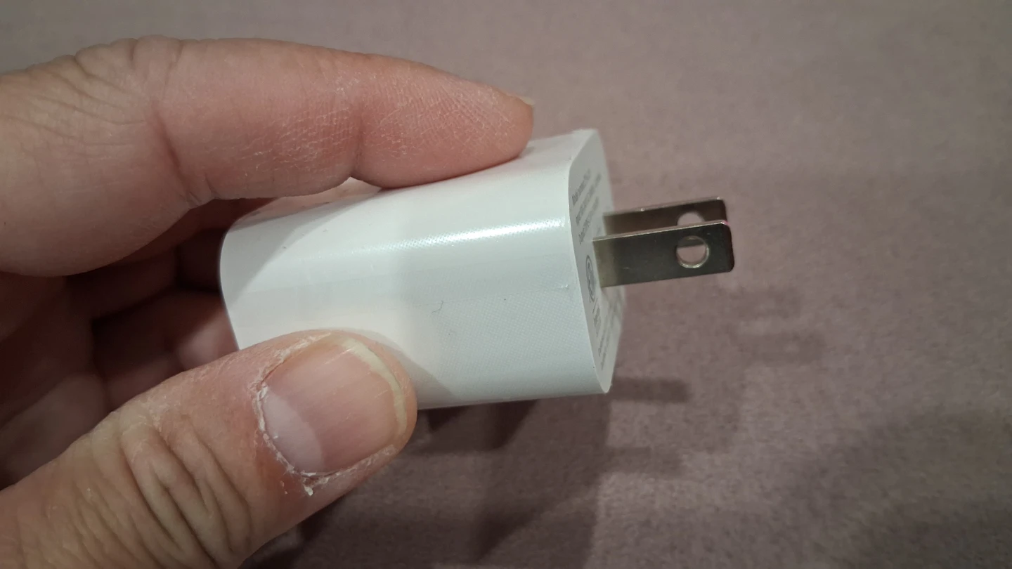 type C power adaptor 5V 2.4A - photo 4