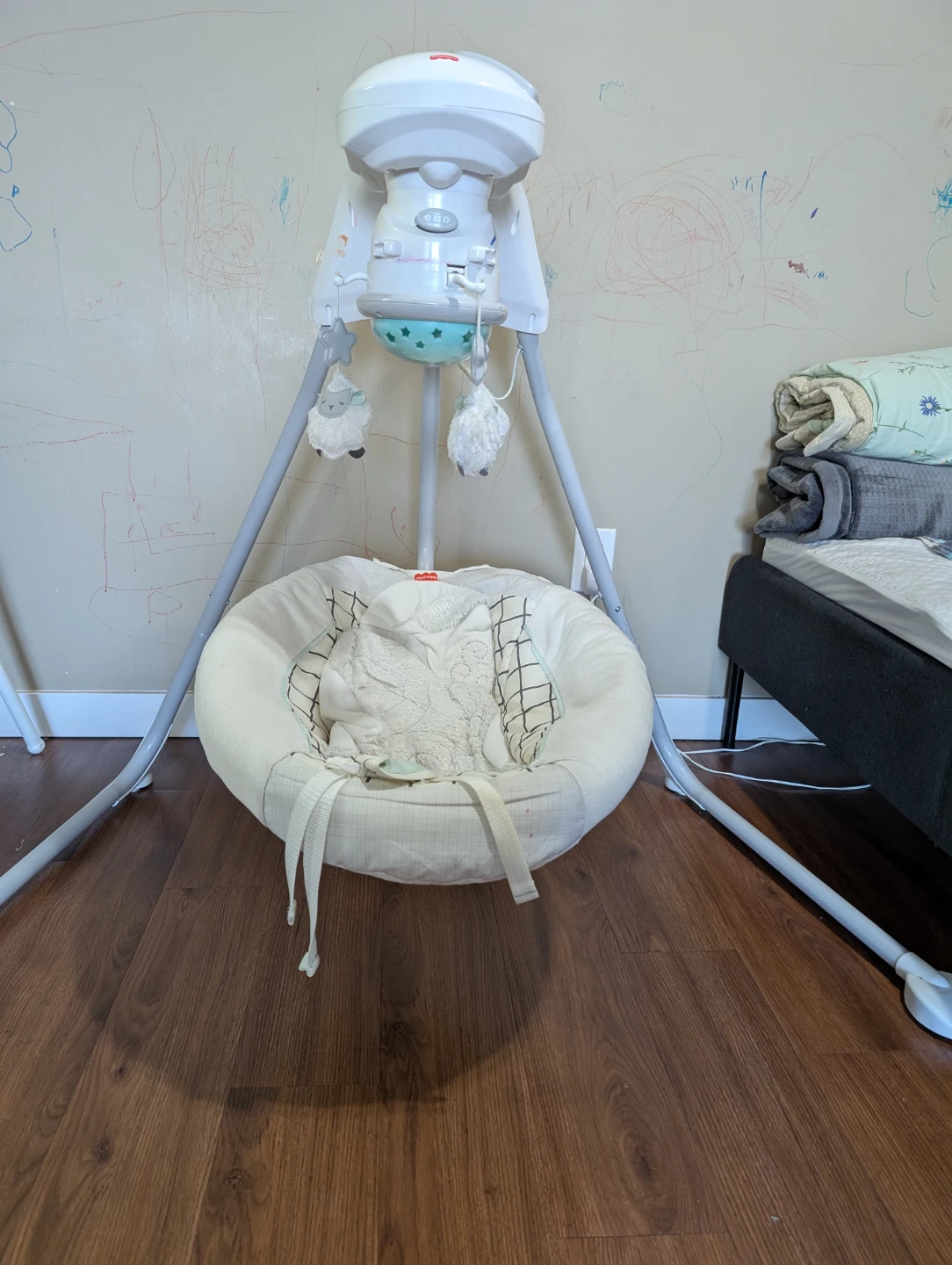 Fisher-Price Infant to Toddler Cradle Swing - photo 2