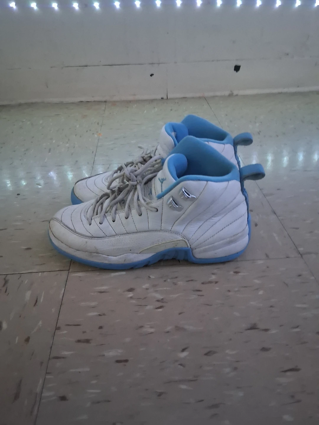 Air Jordan 12 Retro Shoes - photo 3
