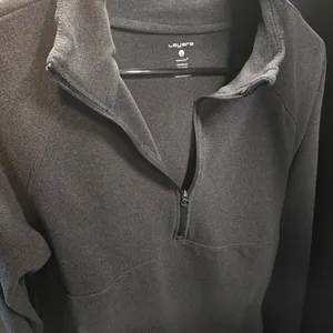 Layer 8 Pullover - Size L
