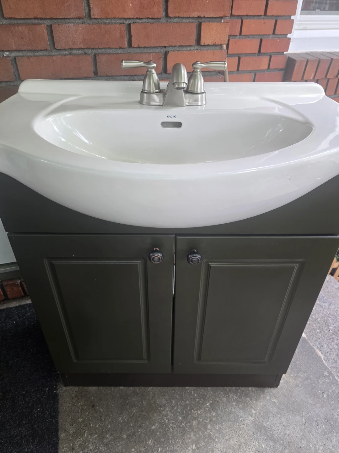 FACTO White Pedestal Sink with Vanity Cabinet