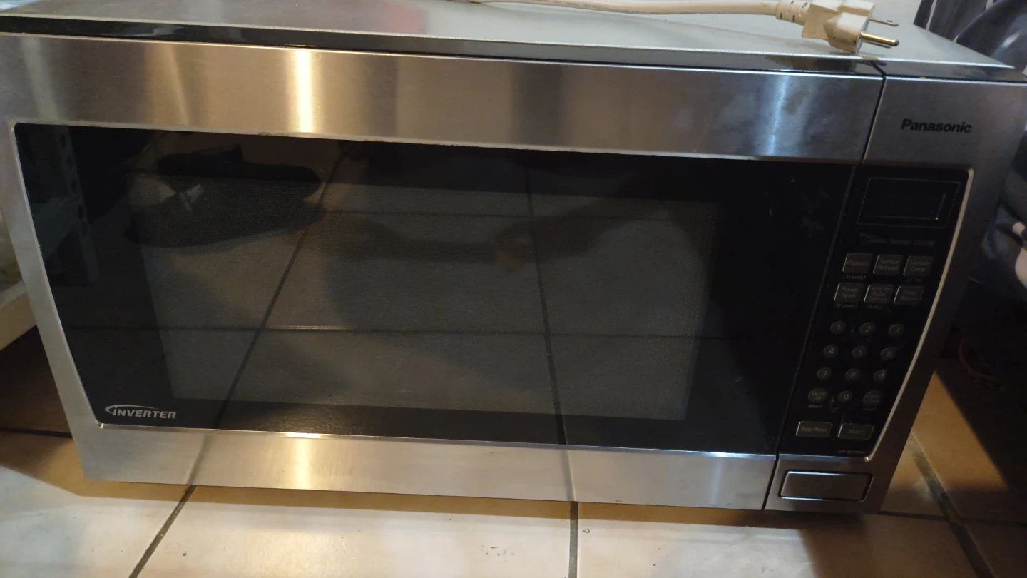 Panasonic Inverter Sensor Microwave 1250W