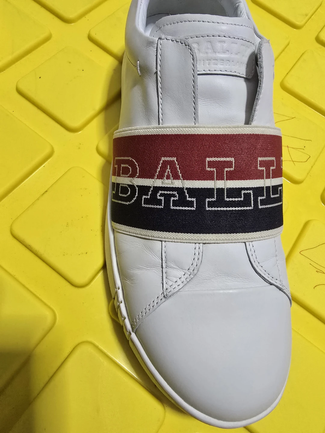 Bally White Leather Slip-On Sneakers Men's Size 9 - photo 2