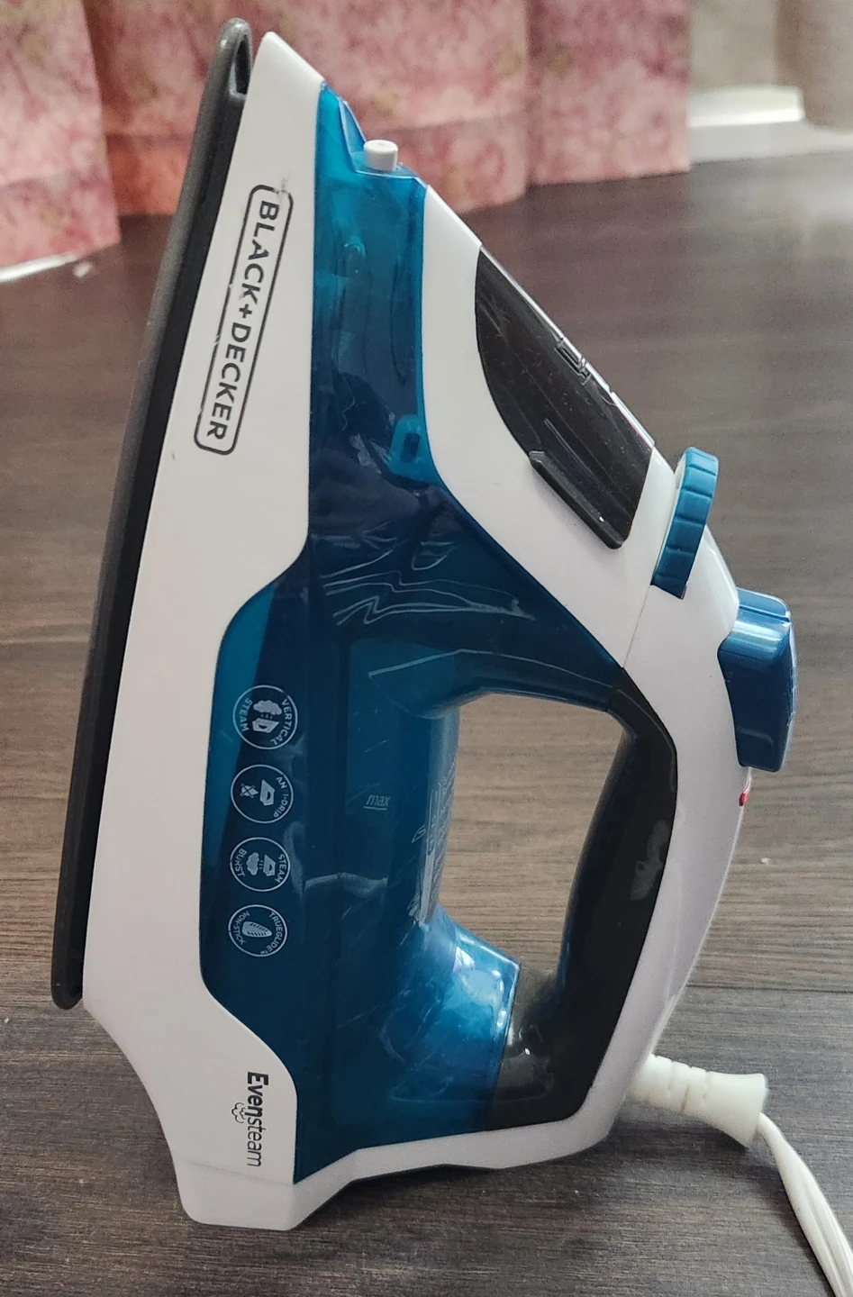 BLACK+DECKER EvenSteam Iron