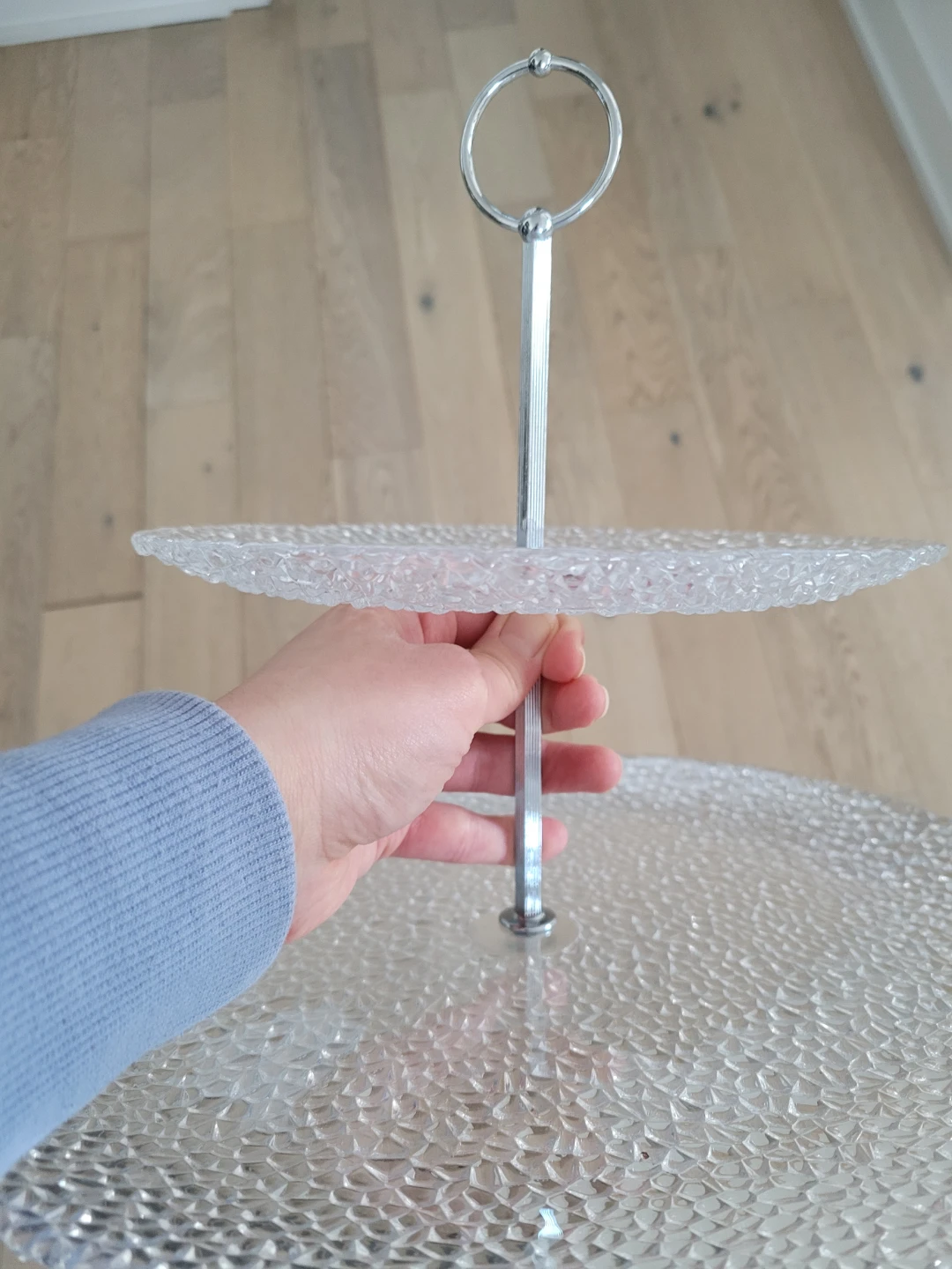 2-Tier Clear Textured Glass Dessert Stand - photo 4