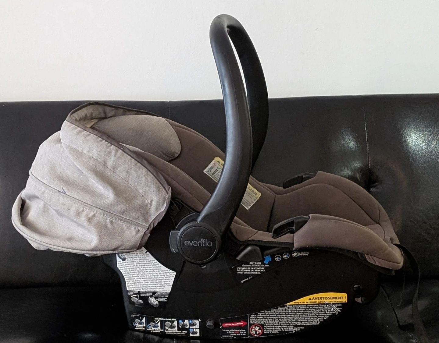 Evenflo LiteMax Infant Car Seat + Base – Sandstone - photo 3