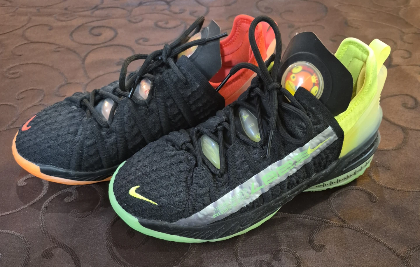 Nike LeBron 18 TD – Multi-Colour Basketball Shoes Size 5Y