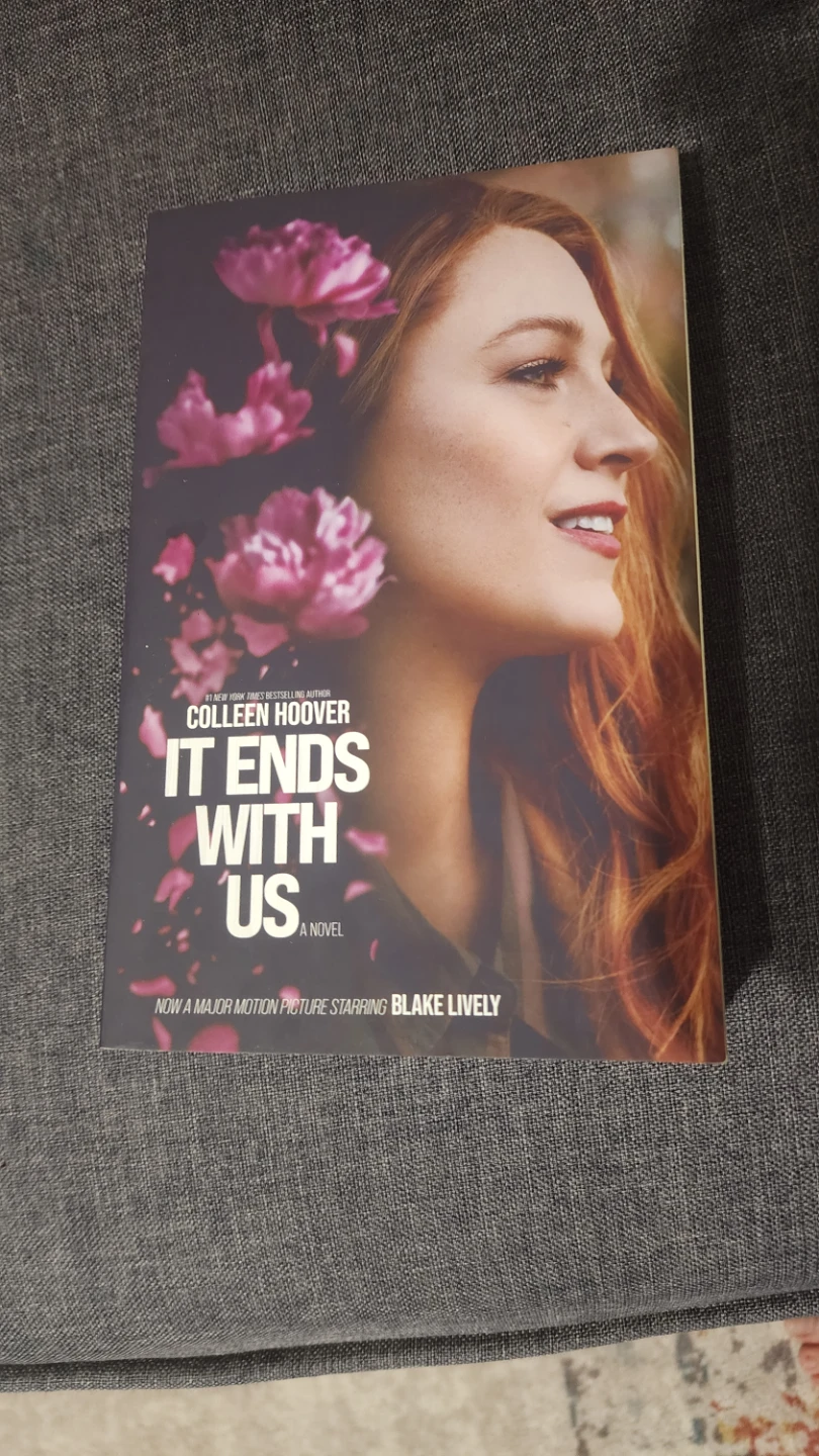 It Ends With Us by Colleen Hoover Novel