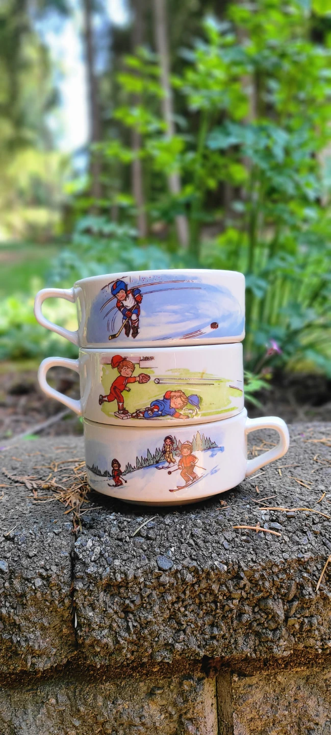 Vintage Campbell’s Kids Sports Soup Bowls / Mugs Set