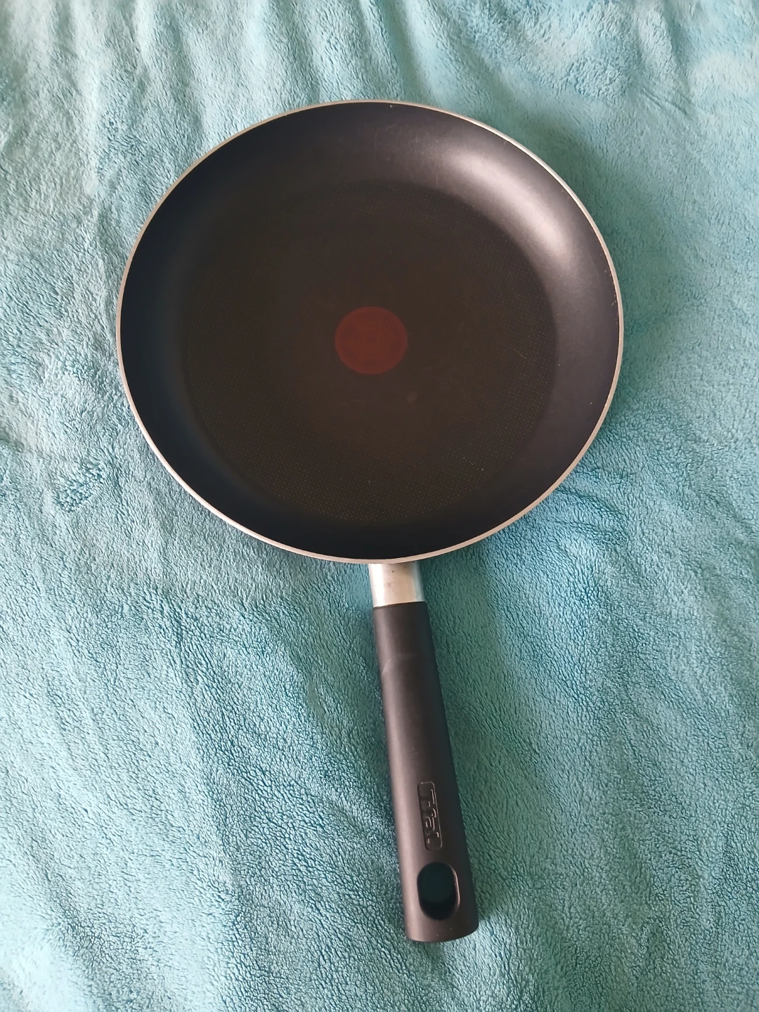 T-fal Fry Pan with Thermo-Spot