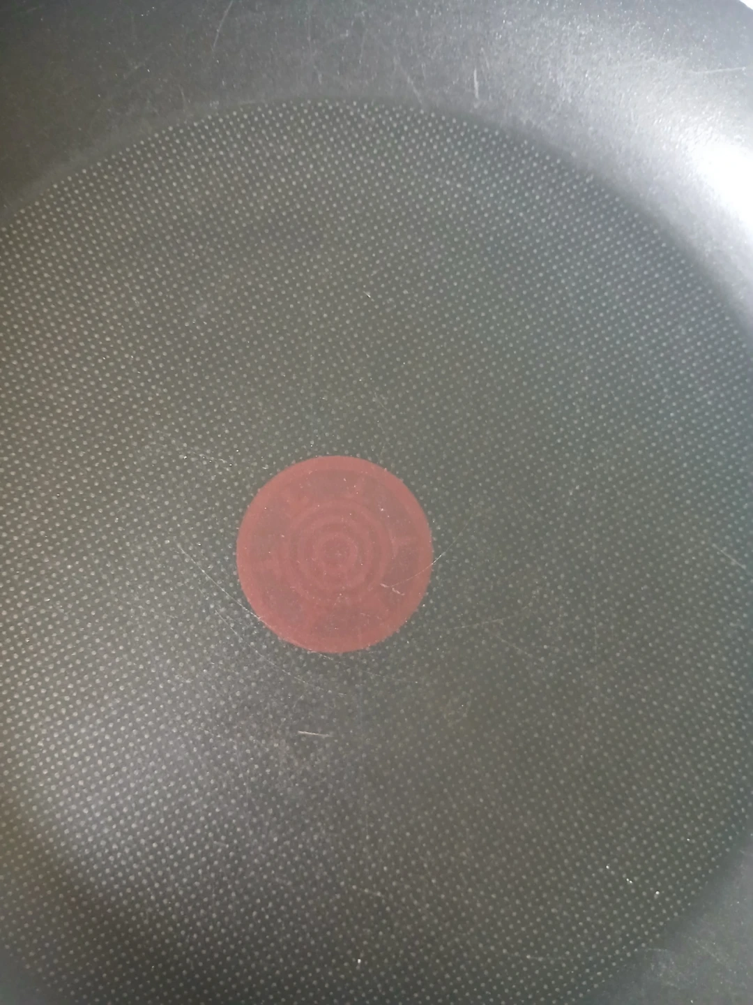 T-fal Fry Pan with Thermo-Spot - photo 3