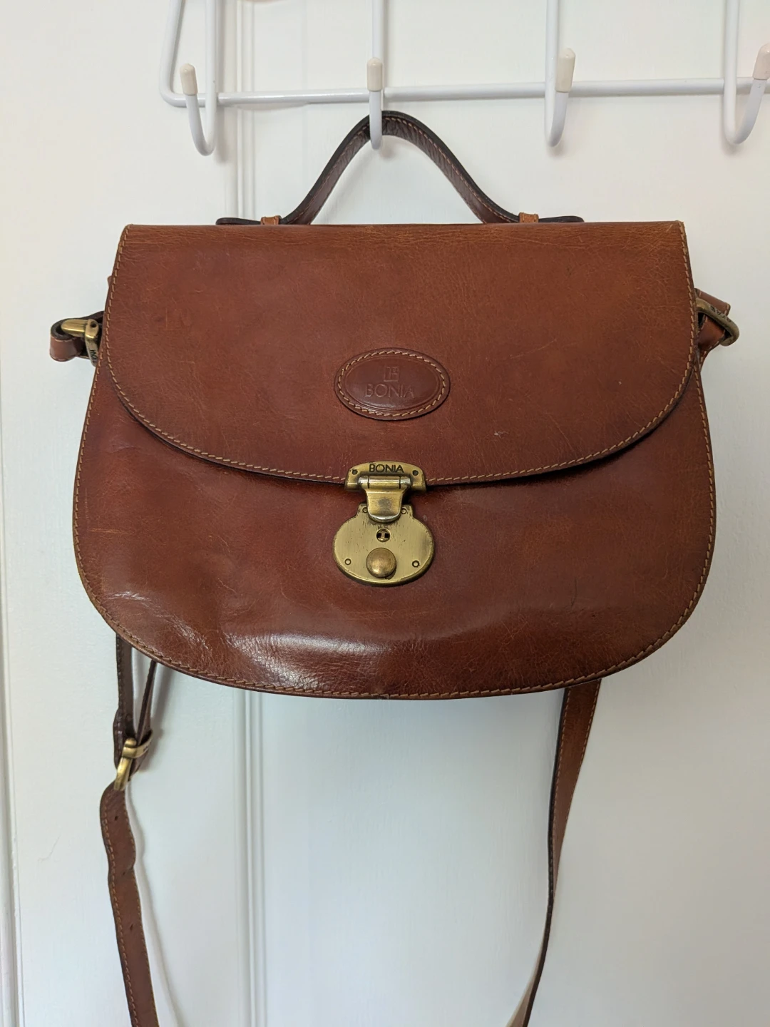 Bonia Leather Shoulder Bag - photo 4