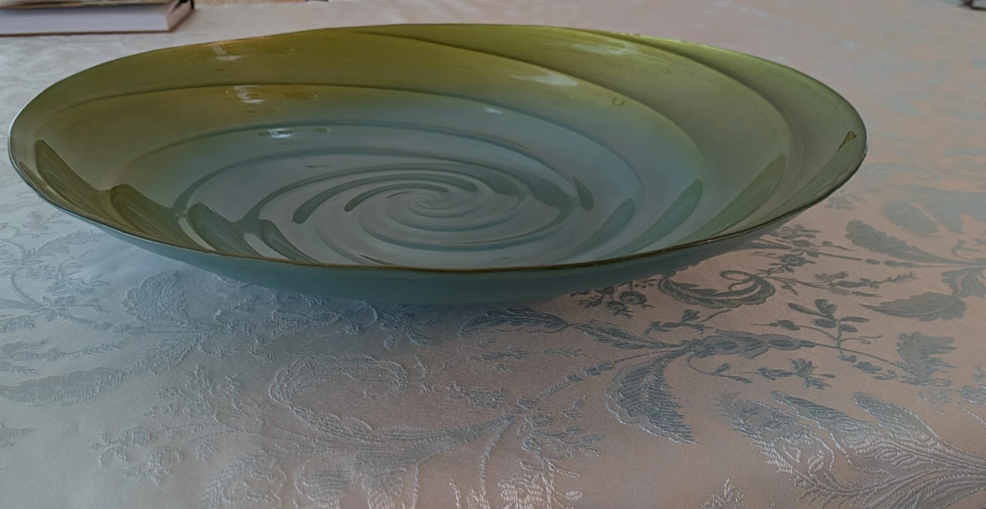 Glass Swirl Bowl