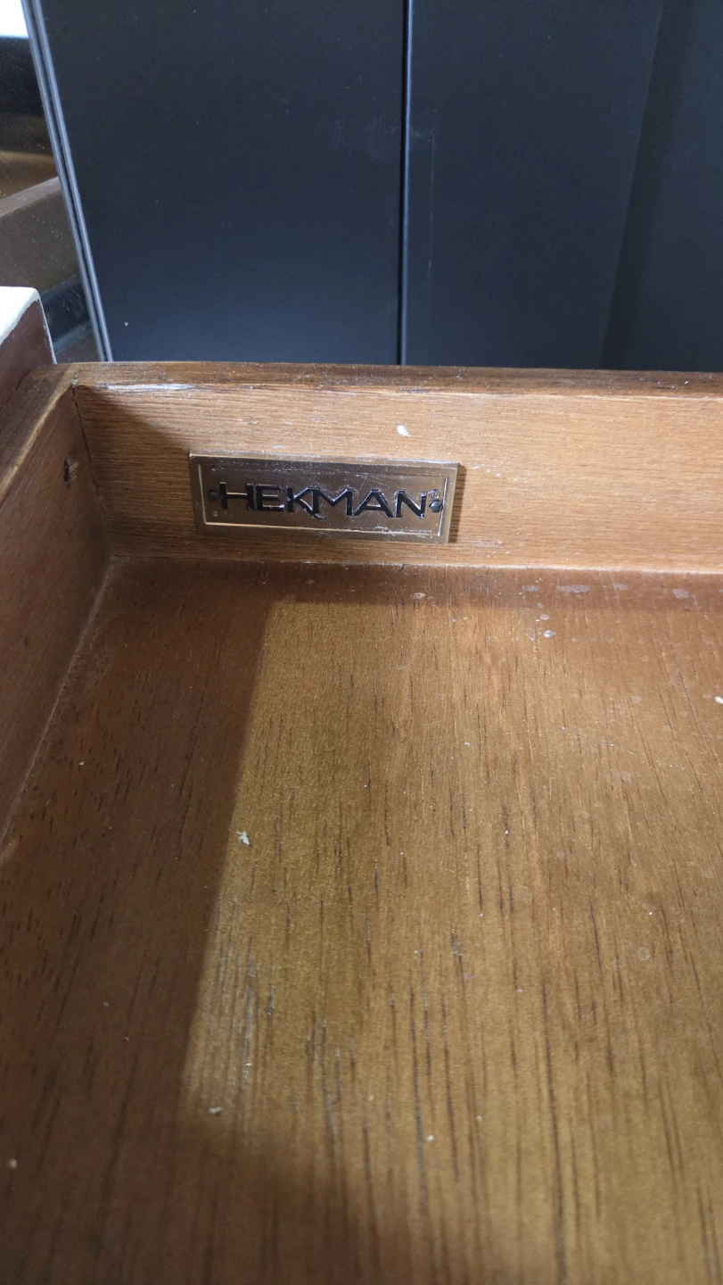 Hekman White Mid-Century Modern Desk with Drawers - photo 2