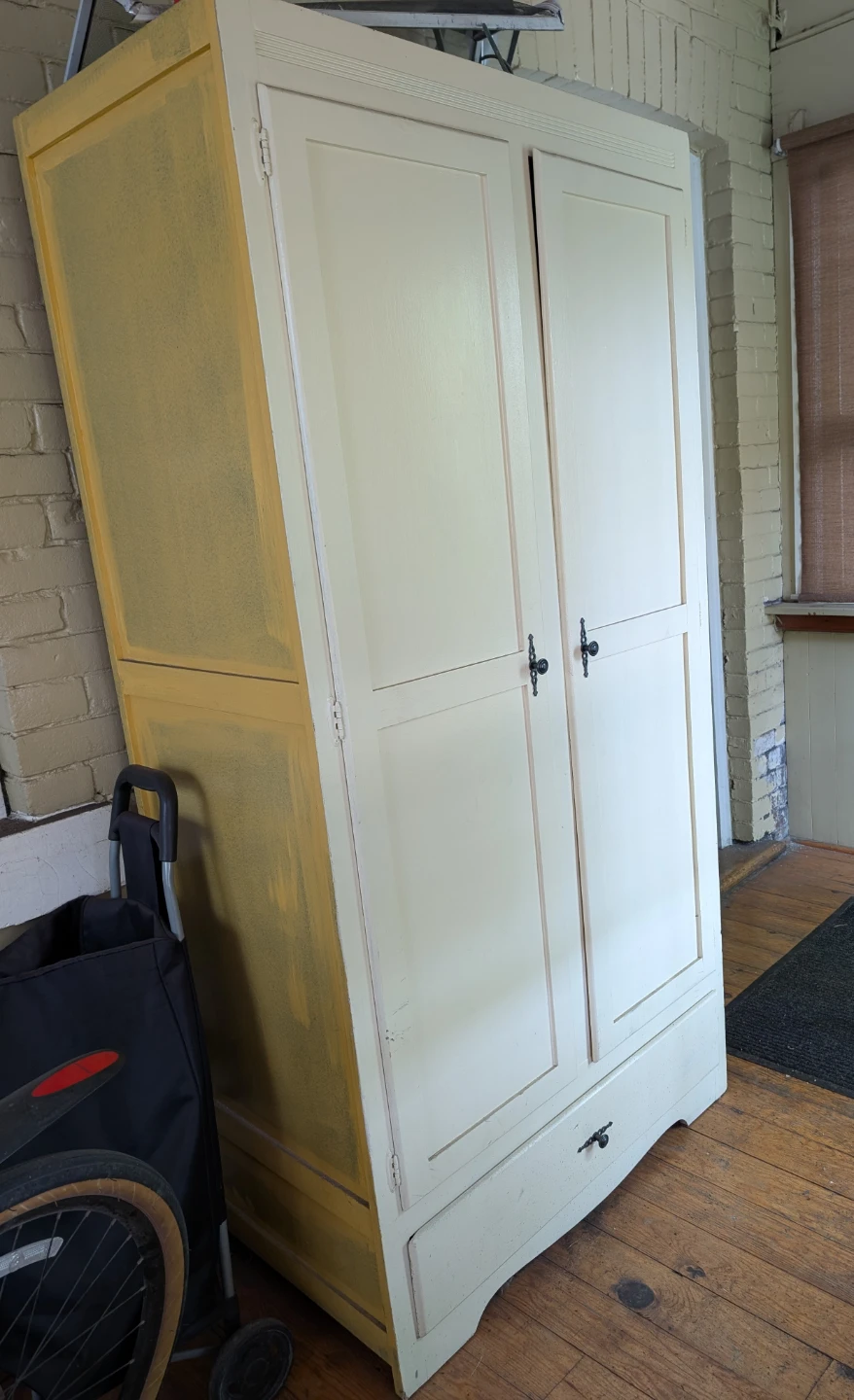 Double Door Wardrobe with Drawer