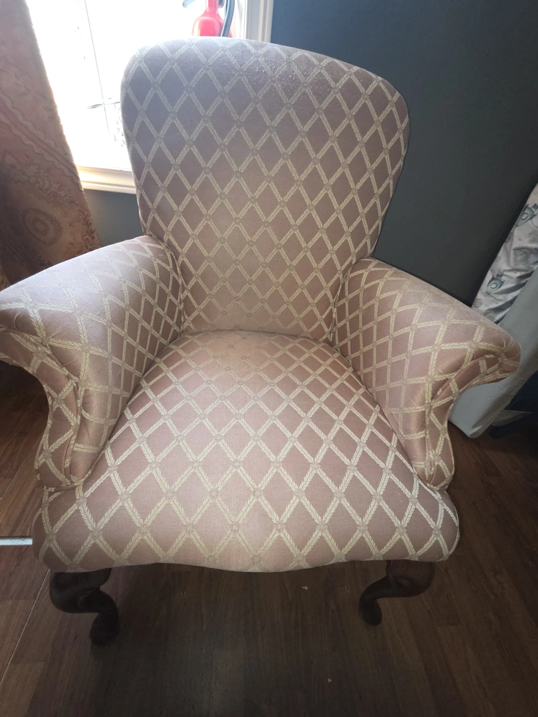 Pink Diamond Pattern Accent Chair - photo 4