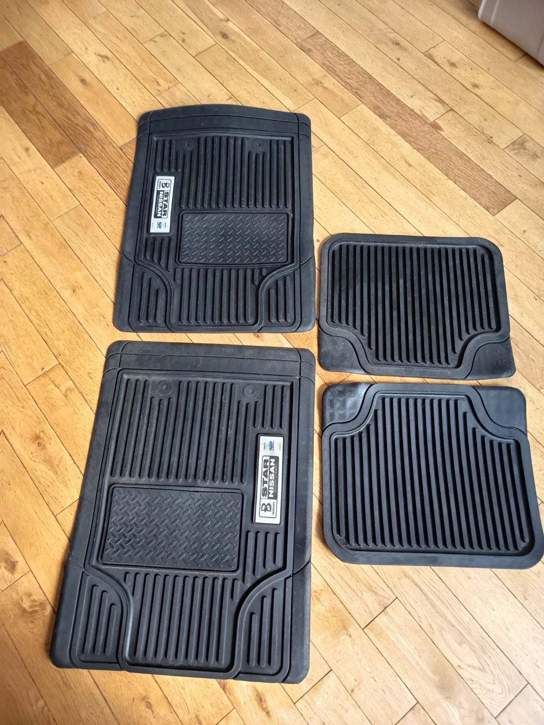 3-Star Nissan All-Weather Floor Mats Set