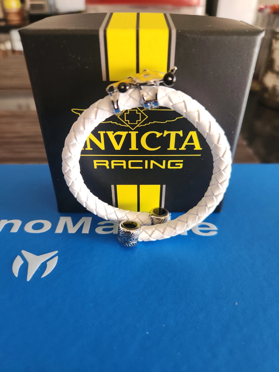 Invicta Racing Tire Keychain - photo 2
