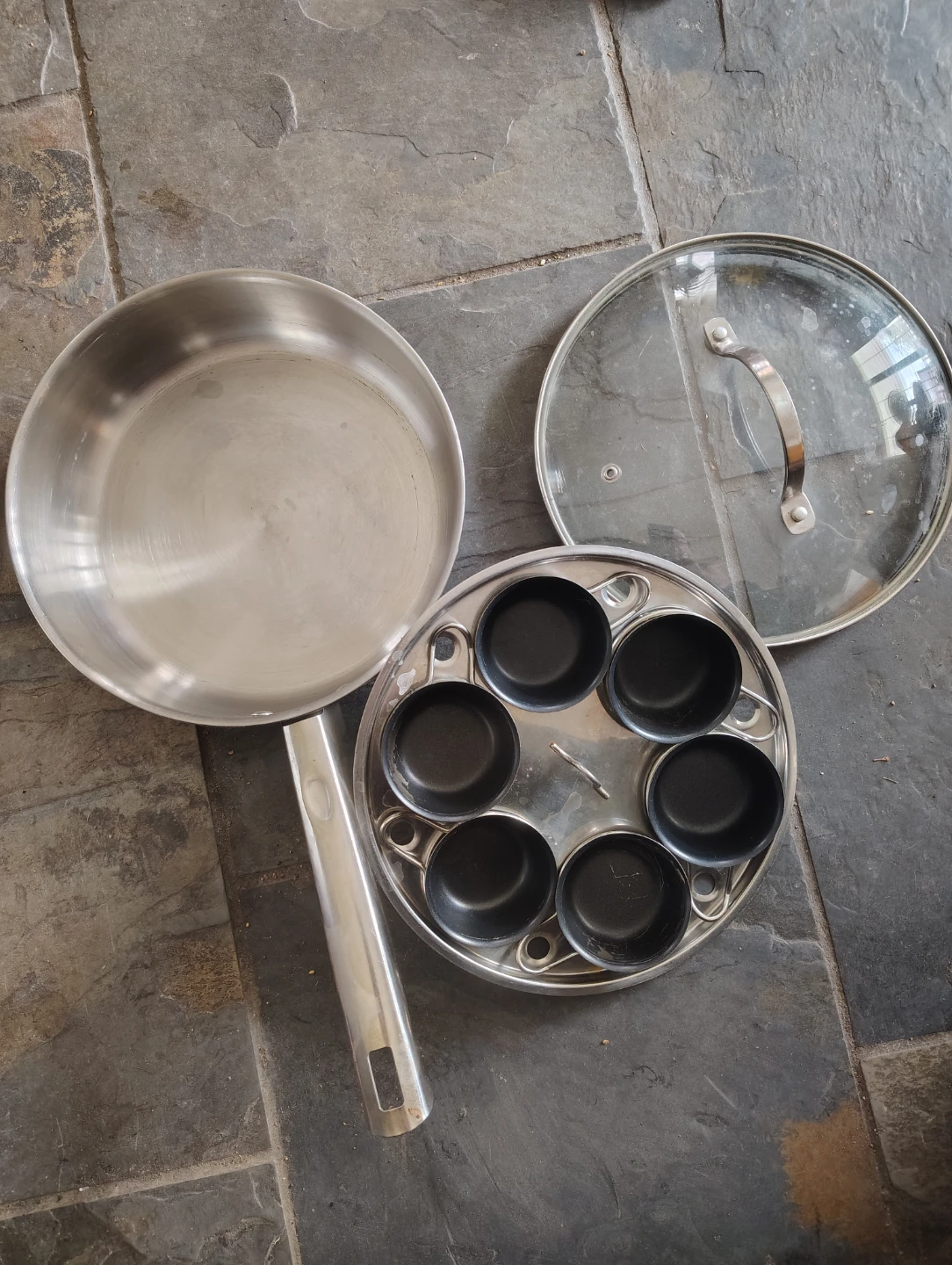 6-Cup Stainless Steel Egg Poacher Pan with Lid - photo 2