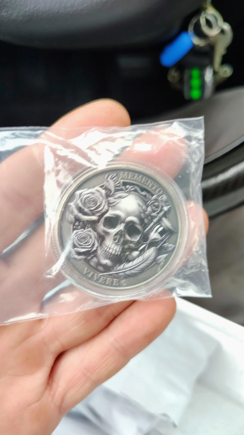 Commemorative Coin - Skull and Roses Design