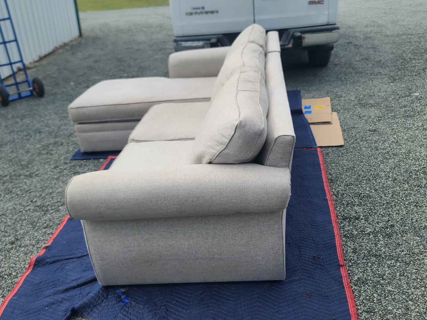 Light Gray Sectional Sofa with Chaise - photo 4