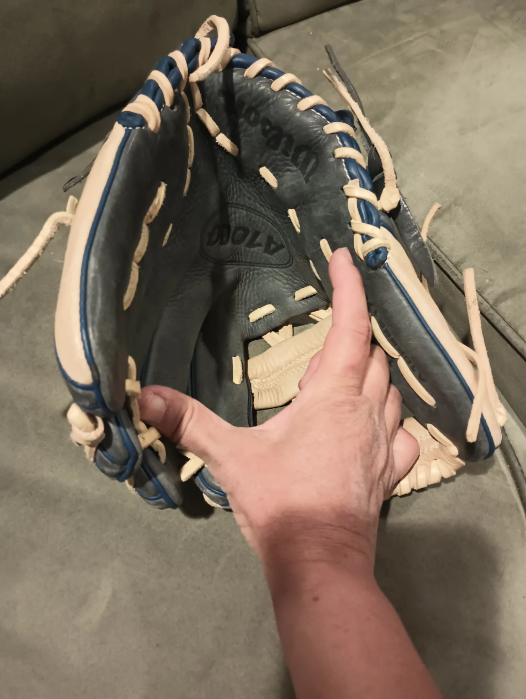 Wilson A1000 Baseball Glove - photo 2