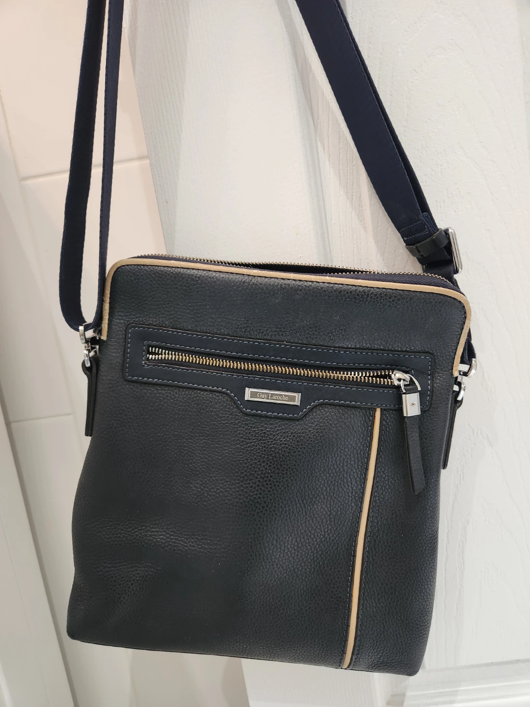Guy Laroche Navy Leather Crossbody Bag