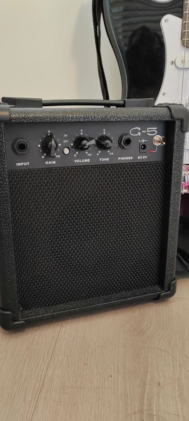 CB SKY Electric Guitar with G-5 Amplifier - photo 3