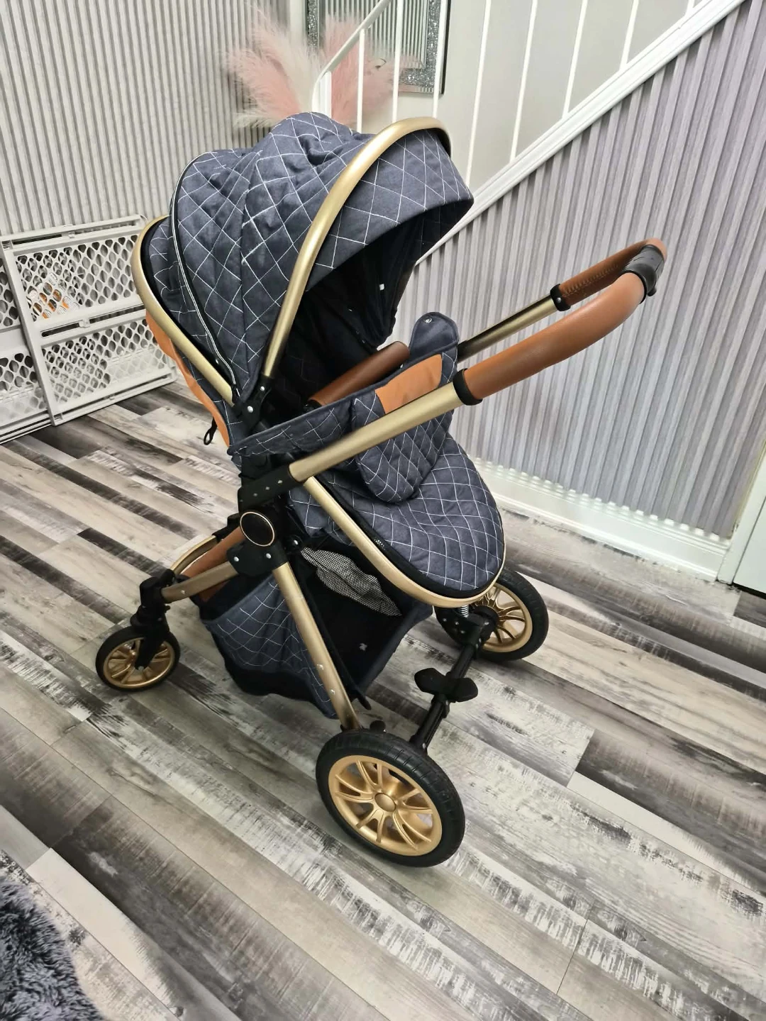 Diamond Quilted Baby Stroller and car seat - photo 5