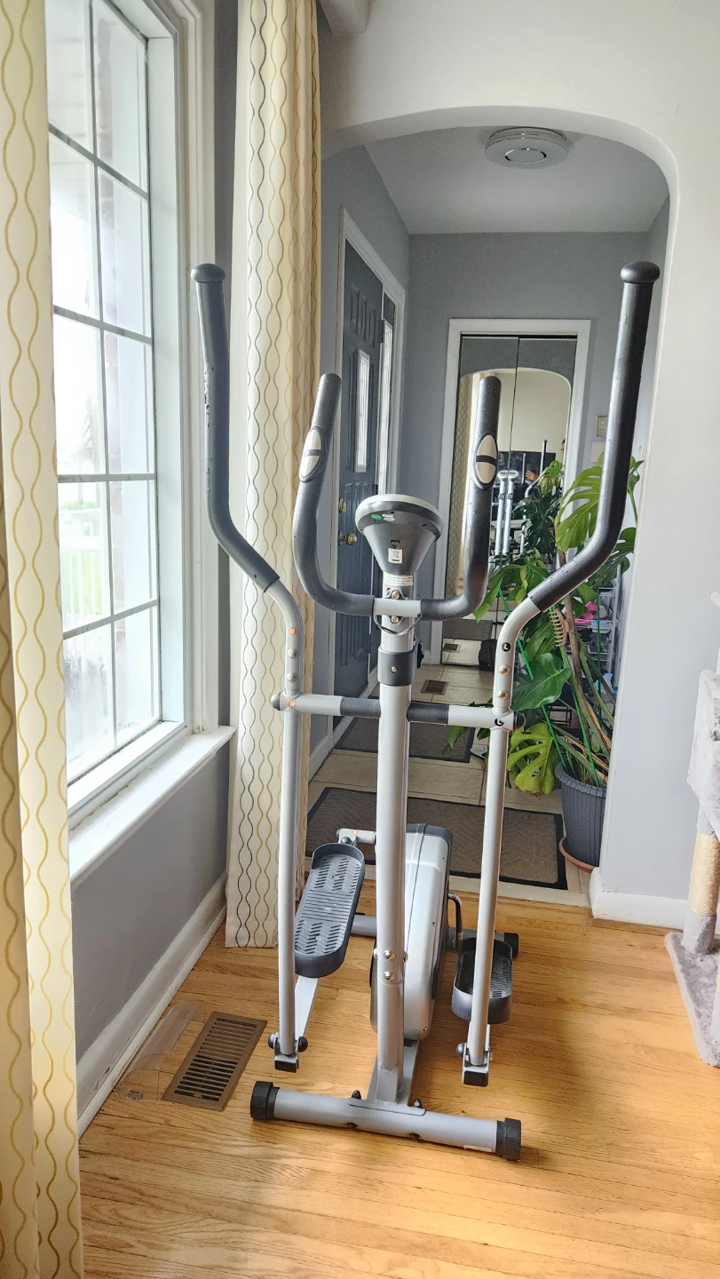 Elliptical Trainer - photo 3