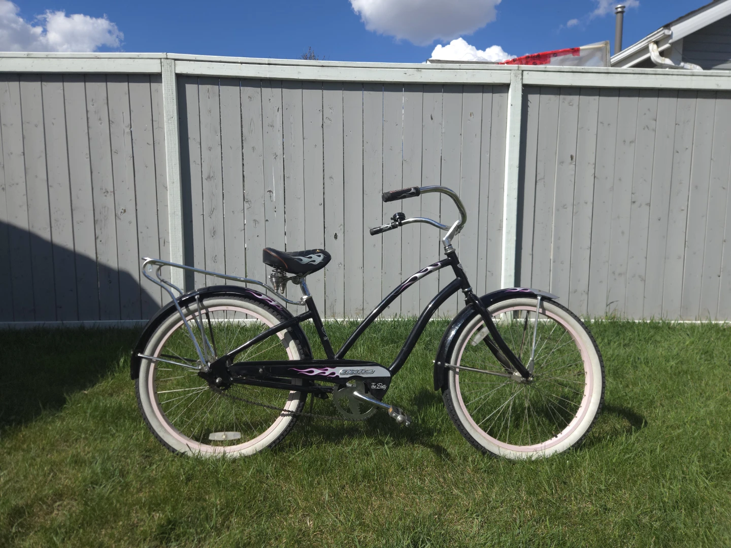Electra "The betty " Cruiser Bike