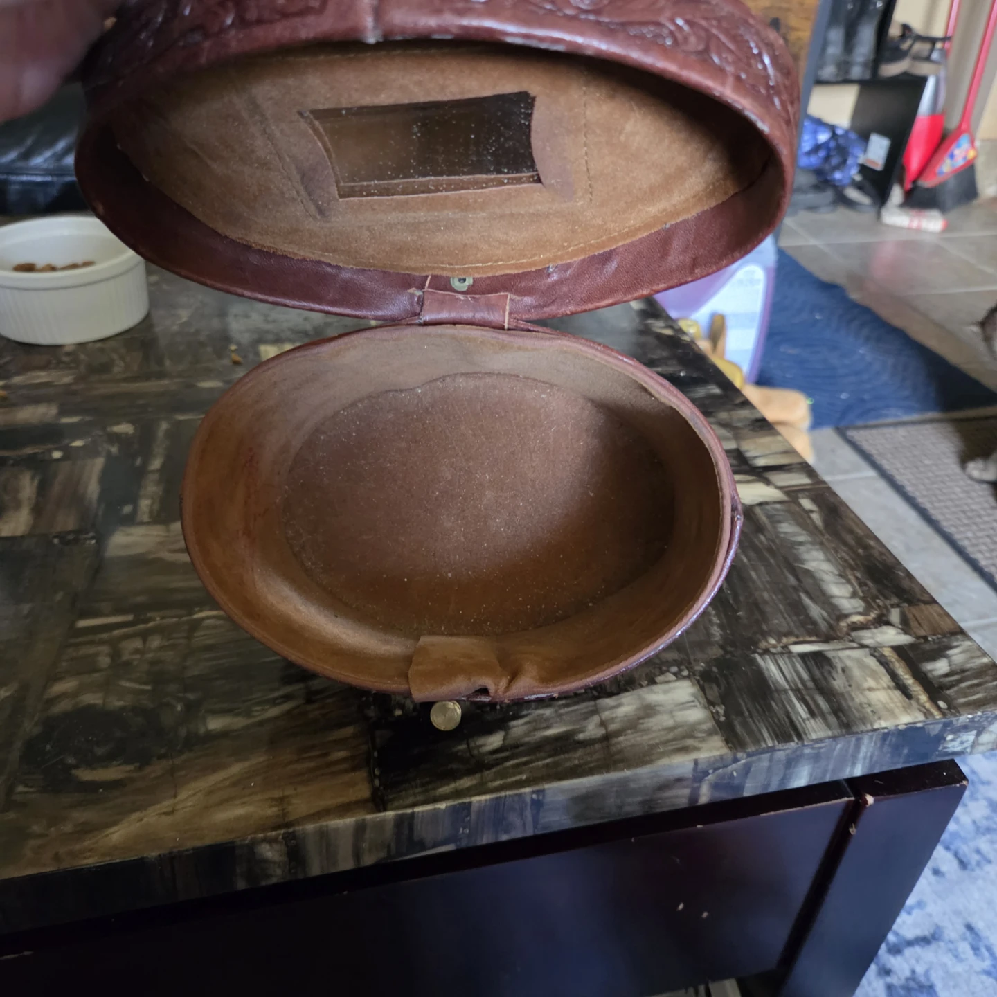 Vintage Embossed Leather Train Case with Mirror - photo 3