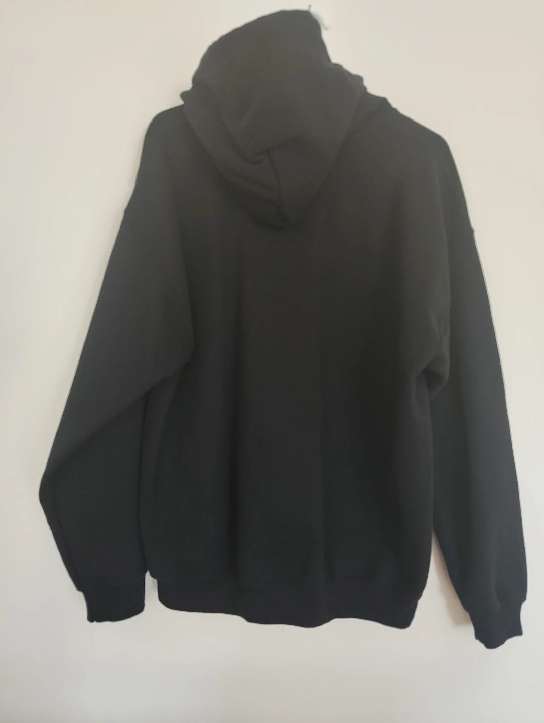 Gildan Heavy Blend Hoodie with Selena Gomez Graphic - photo 3
