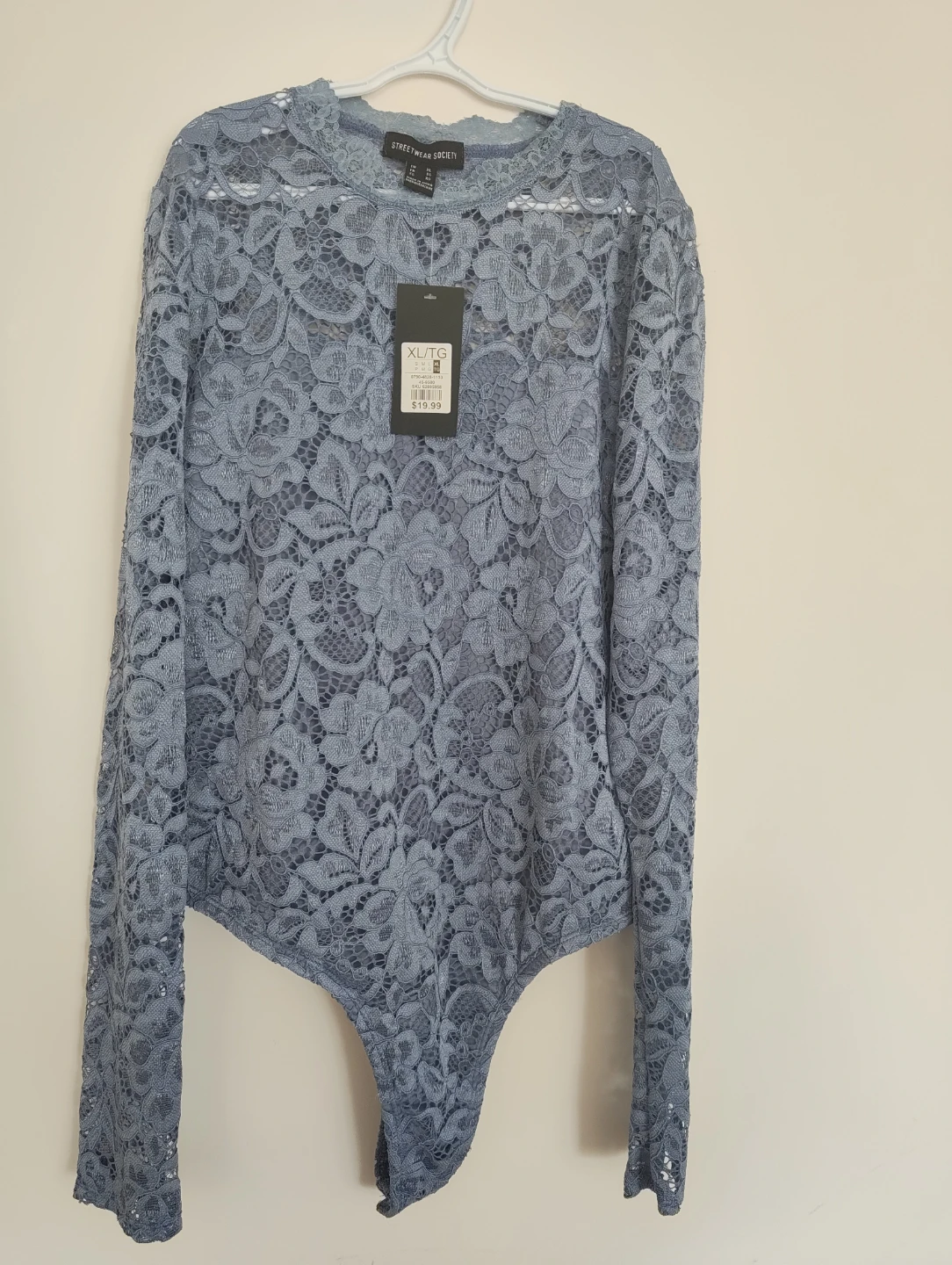 Gildan Heavy Blend Hoodie with Selena Gomez Graphic - photo 4