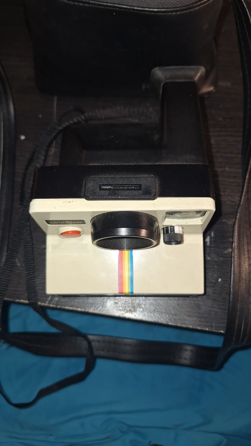 Polaroid OneStep XS-70 Land Camera with Bag - photo 2