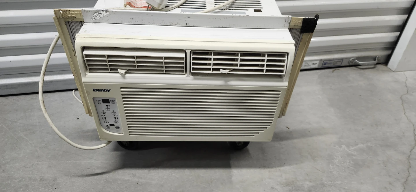 6000 BTU danby window AC