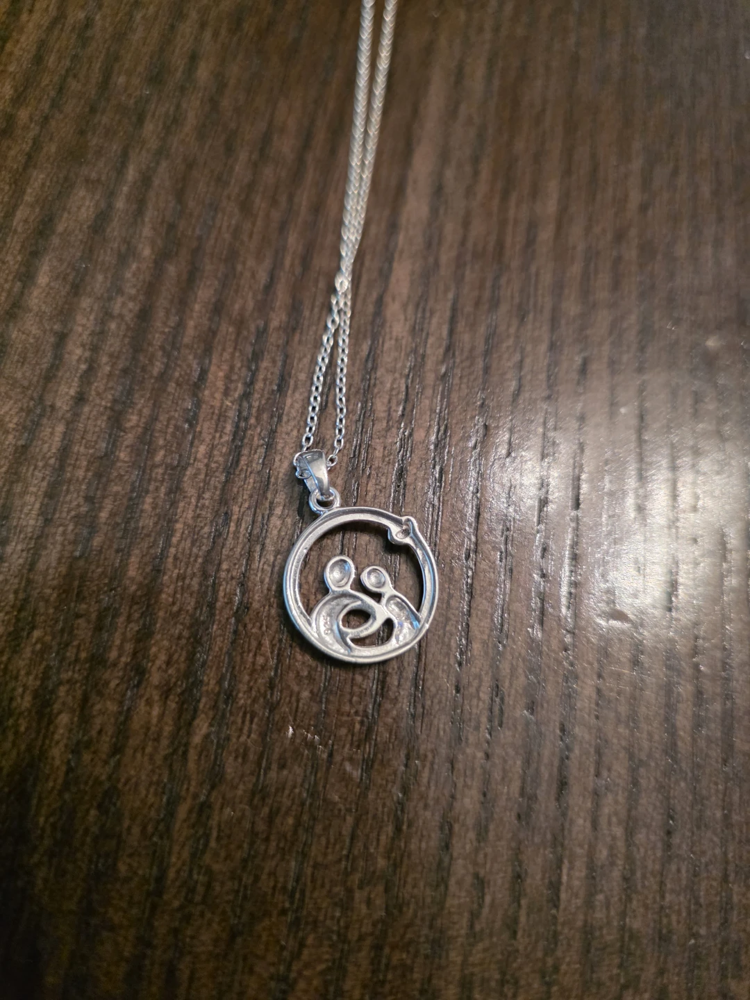 925 Sterling Silver w/Mother & Child pendant 20" 2 grams - photo 5
