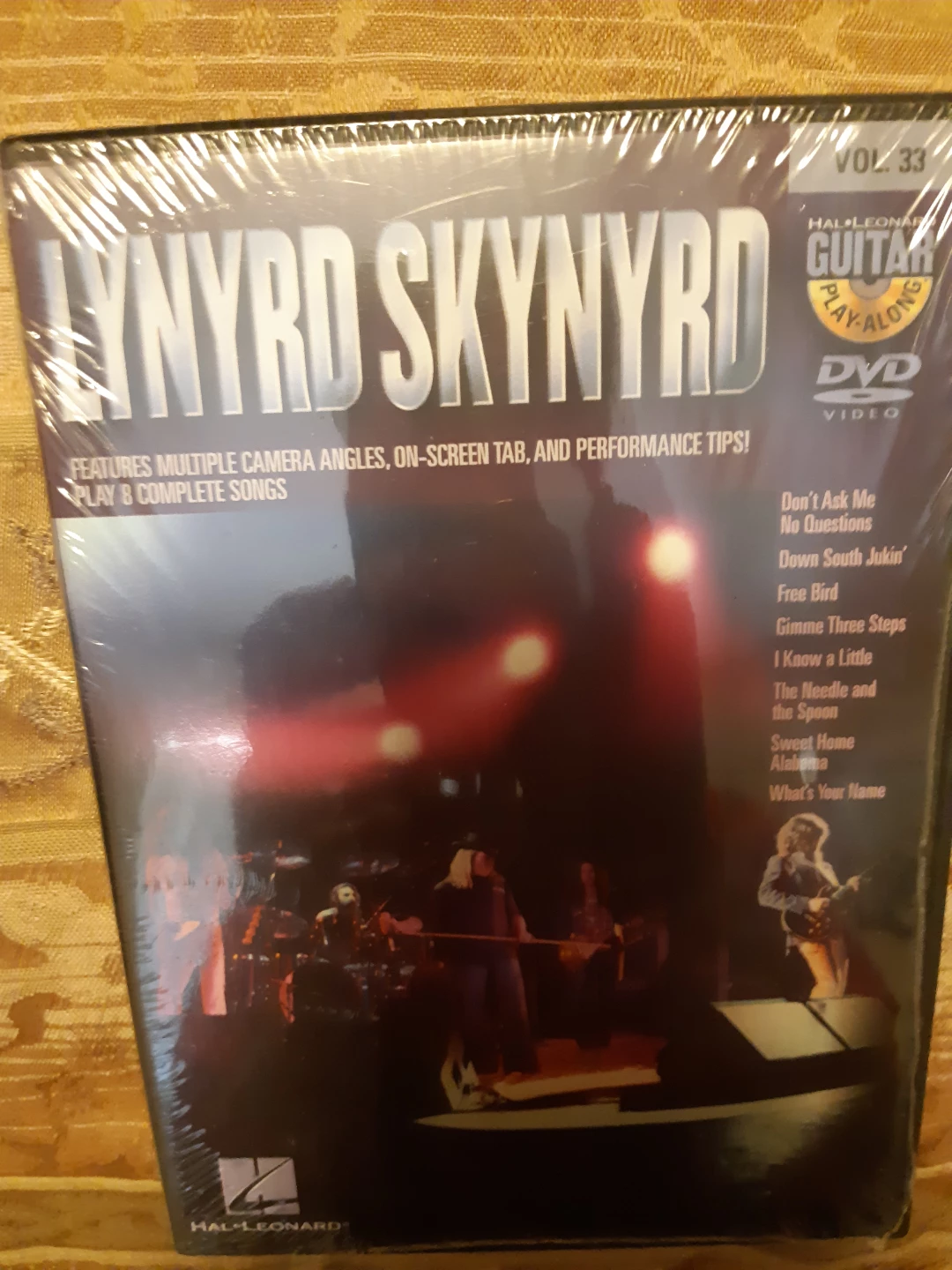 Lynyrd Skynyrd Guitar Play-Along DVD Vol. 33