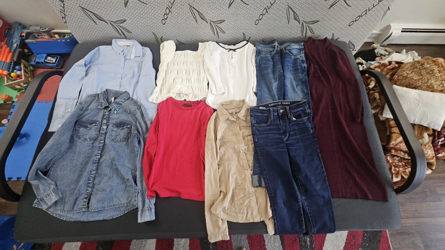 Bundle of Women's Clothing - photo 2